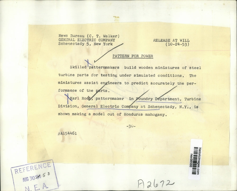 1953 Press Photo Karl Rodt at Foundry Departmeny of GE Company in NY - nex98588