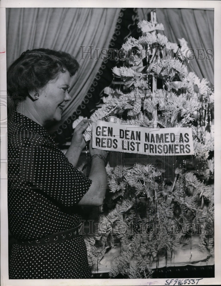 1951 Press Photo Mr sMildred Dean wife of missing Gen William Dean gets news