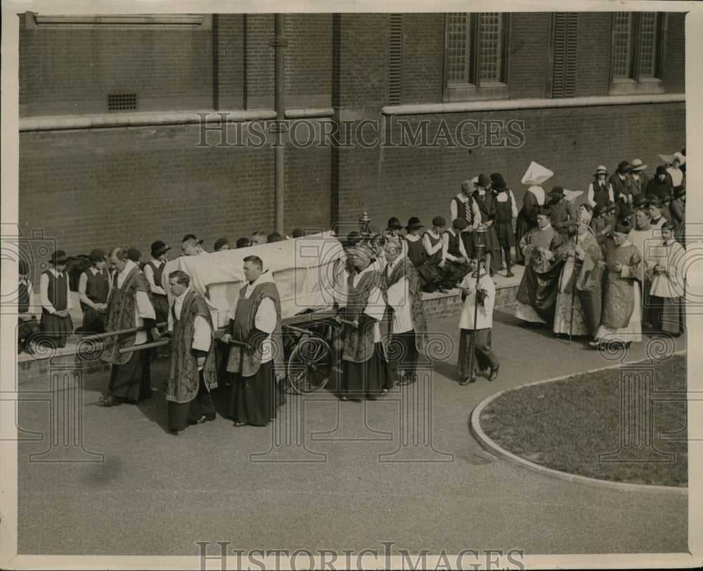 1930 Press Photo John Southworth funeral at Westminster Cathedral in London