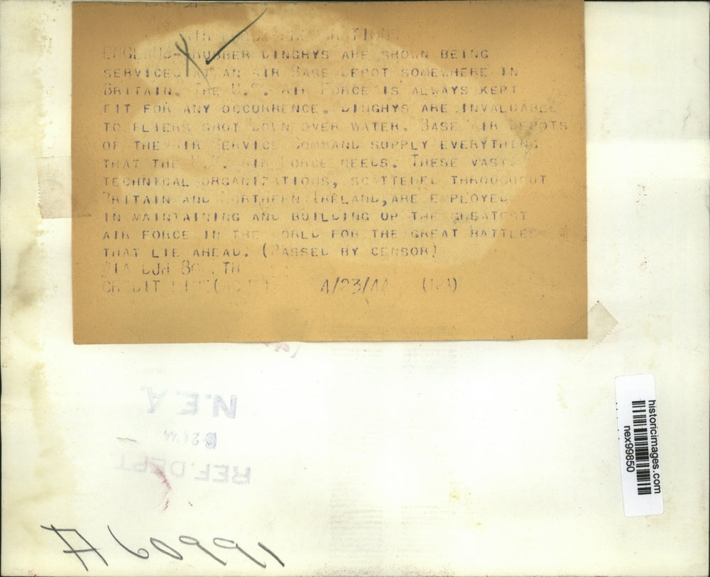 1944 Press Photo Servicemen with rafts at US base somewhere in Britain