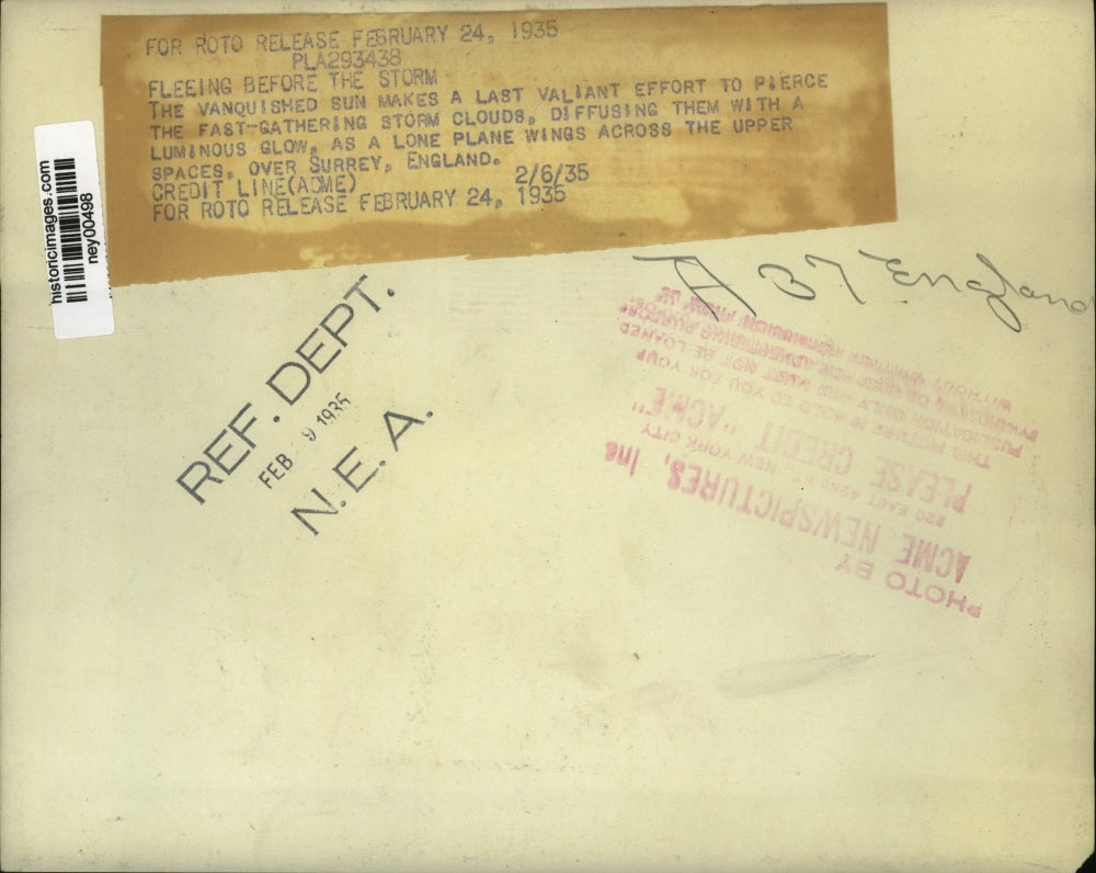 1935 Press Photo Sun Make Effort to Pierce Storm Clouds Surrey England