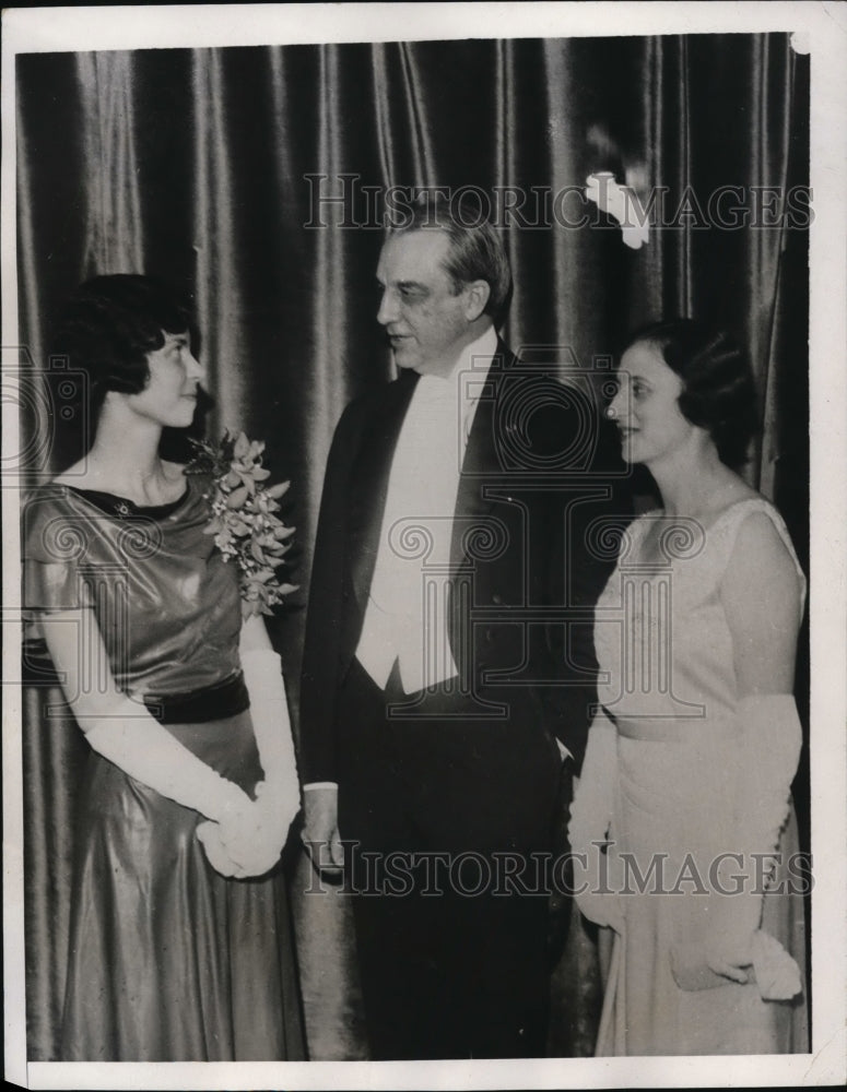 1933 Press Photo Owen Young Chairman of Board of GE Comp &amp; Katharine S King- Historic Images