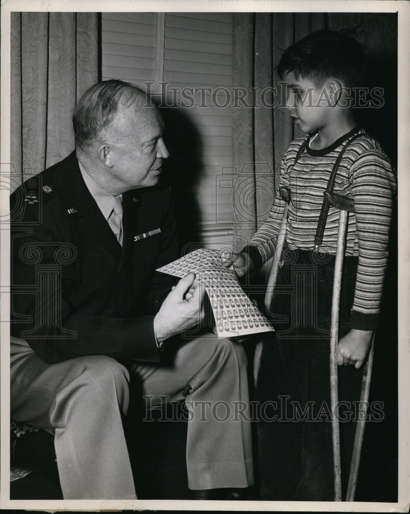 1948 Press Photo General Dwight Eisenhower & David Tear Easter Seals Child