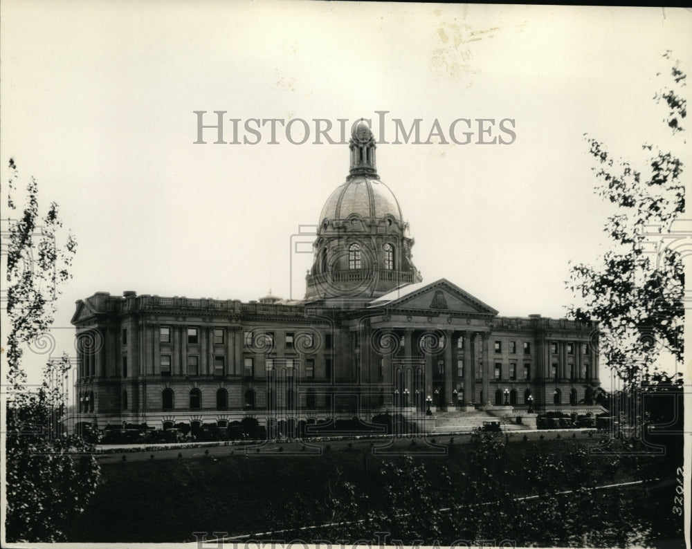 1939 Press Photo 1 of 9 Provincial Parliament Buildings Edmonton Alberta