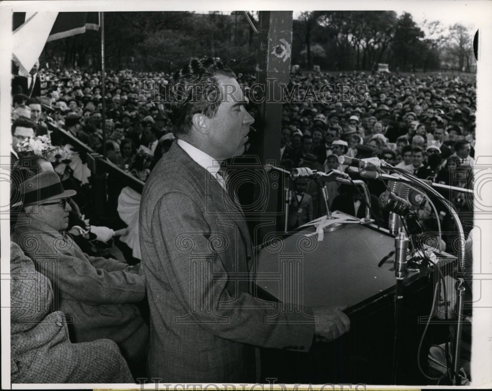1960 Press Photo Vice President Richard Nixon in Chicago