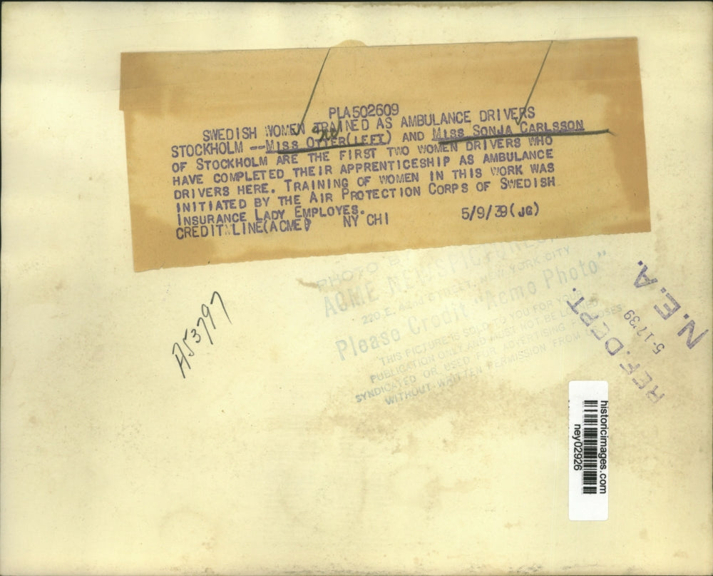 1939 Press Photo Ambulance Drivers Miss Otter & Sonja Carlsson of Stockholm