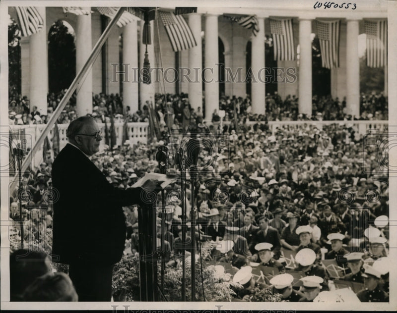 Load image into Gallery viewer, 1938 Press Photo Senator David I Walsh Speaks on Memorial Day Arlington Cemetery
