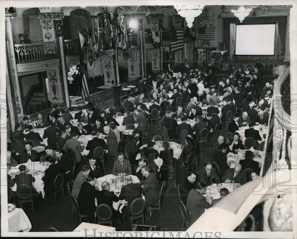 1944 Press Photo Jack &amp; Heinzt Inc of Ohio Entertaining at Hotel Mayflower- Historic Images