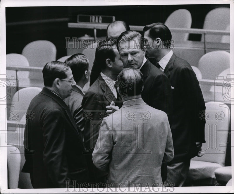 Load image into Gallery viewer, 1954 Press Photo Ambassador Henry Cabot Jr of US To United Nations
