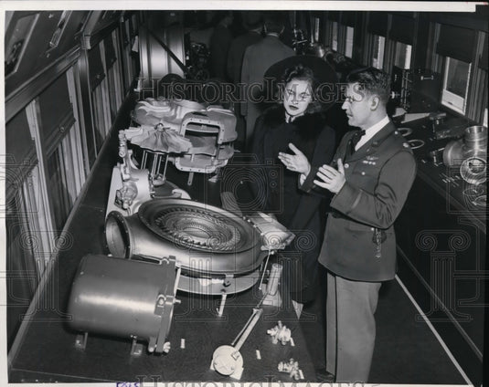 1941 Press Photo 3 Special Trains Containing Exhibits Leaves Washington for Tour