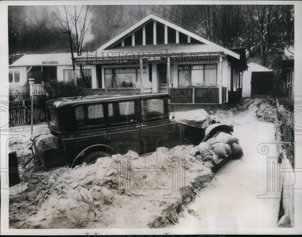 1935 Press Photo Thaw after snowstorm imperils Seattle