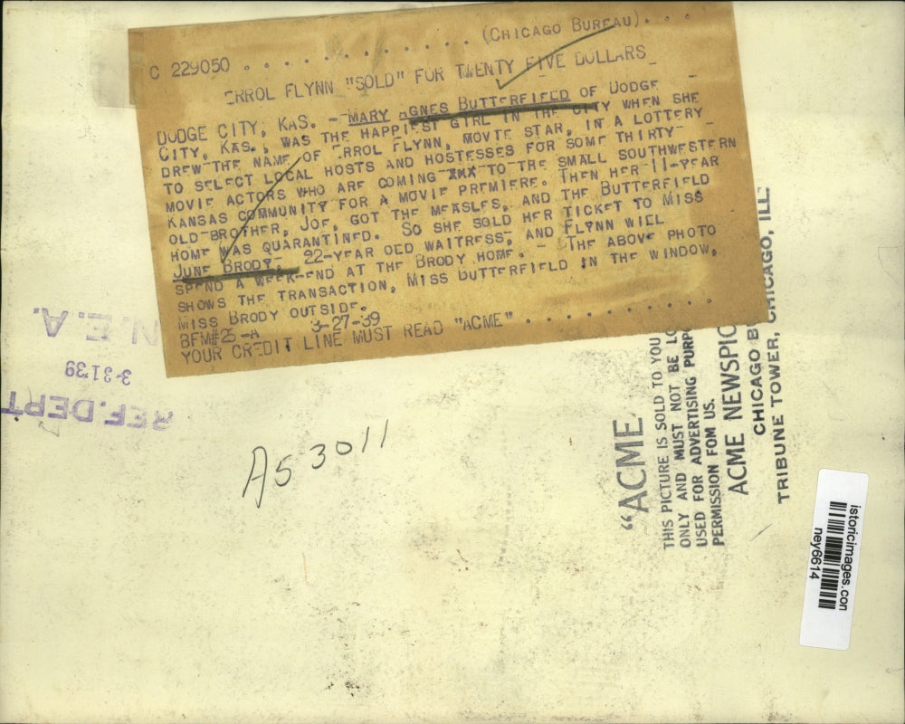 1939 Press Photo Mary Agnes Butterfield Sells Ticket for Celebrity Visit for $25