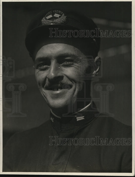 1922 Press Photo William S Hopkins SF Clubman & Millionaire Works on Ship