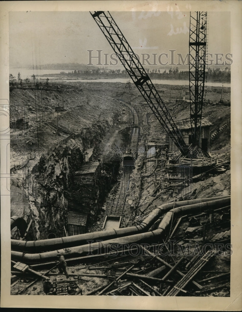 Load image into Gallery viewer, 1949 Press Photo Kola Peninsula Soviet Engineers Harness Streams Power
