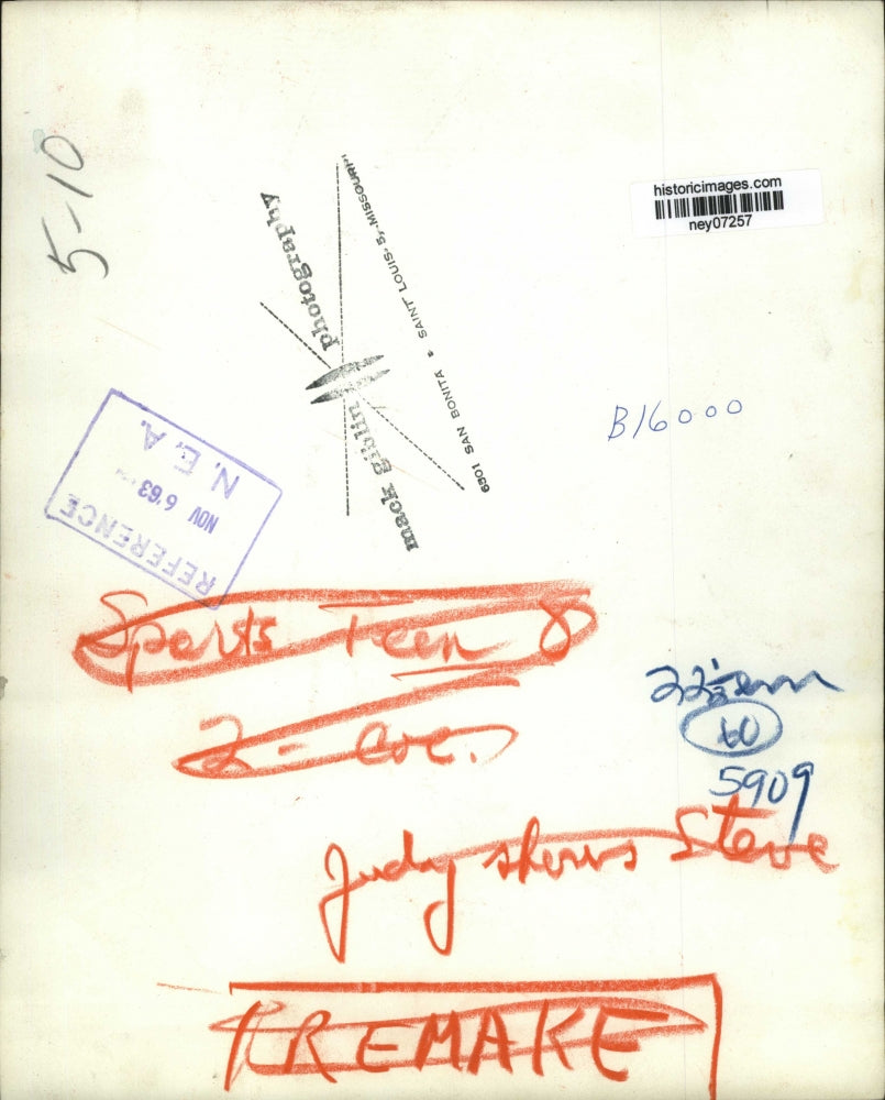 1963 Press Photo Judy shows Steve bowling techniques - ney07257