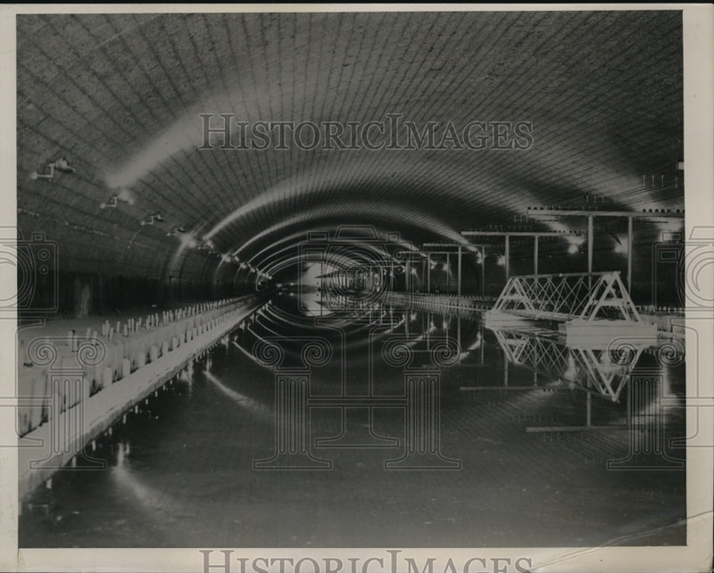 Load image into Gallery viewer, 1939 Press Photo Ship Towing Basin Carderach Maryland
