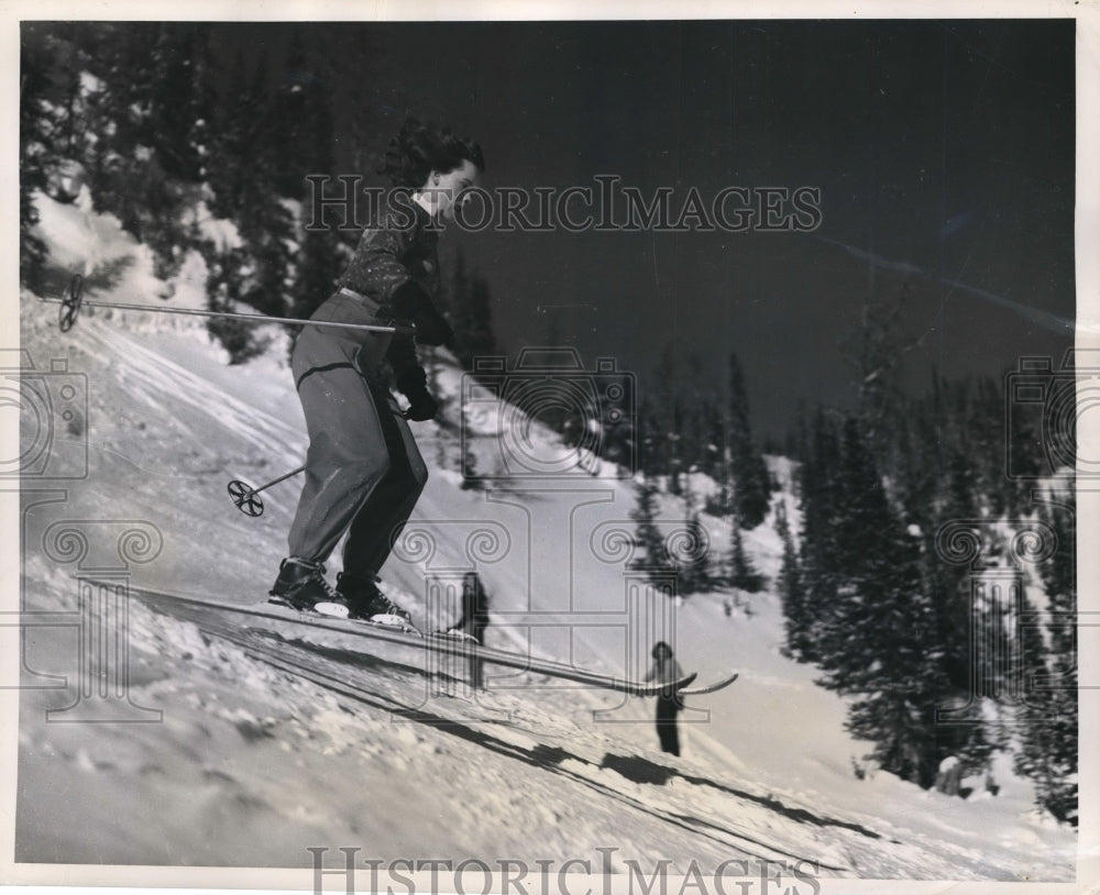 1948 Press Photo Shirley Kane Practices For Annual Banff Winter Carnival- Historic Images