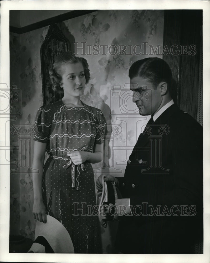 1939 Press Photo Bertoli's Models Chester Kirkwood & Bernadine Koman