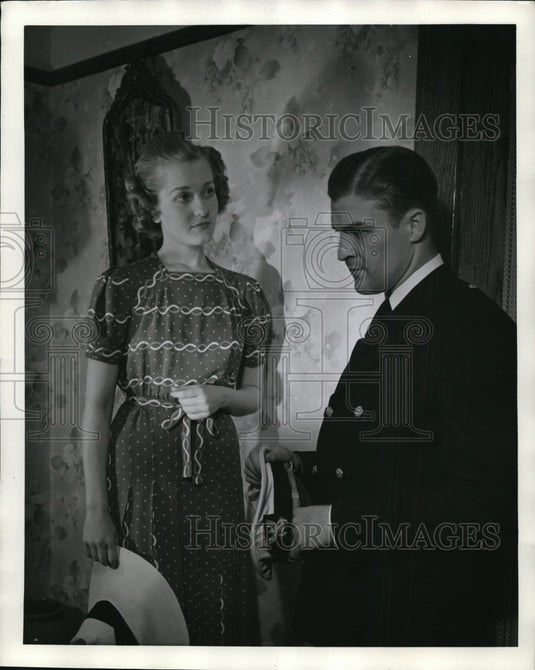 1939 Press Photo Bertoli's Models Chester Kirkwood & Bernadine Koman