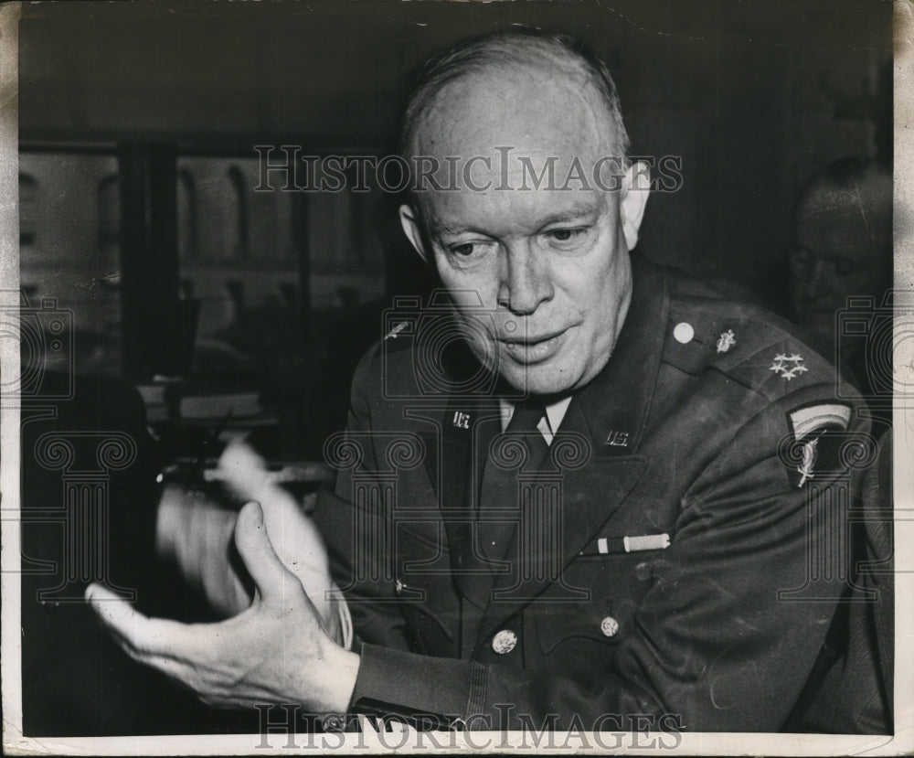1951 Press Photo Dwight D. Eisenhower Speaks at Manpower Draft Hearing