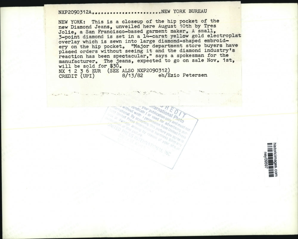 1982 Press Photo Hip pocket of new "Diamond Jeans" by Tres Jolie - ney09597