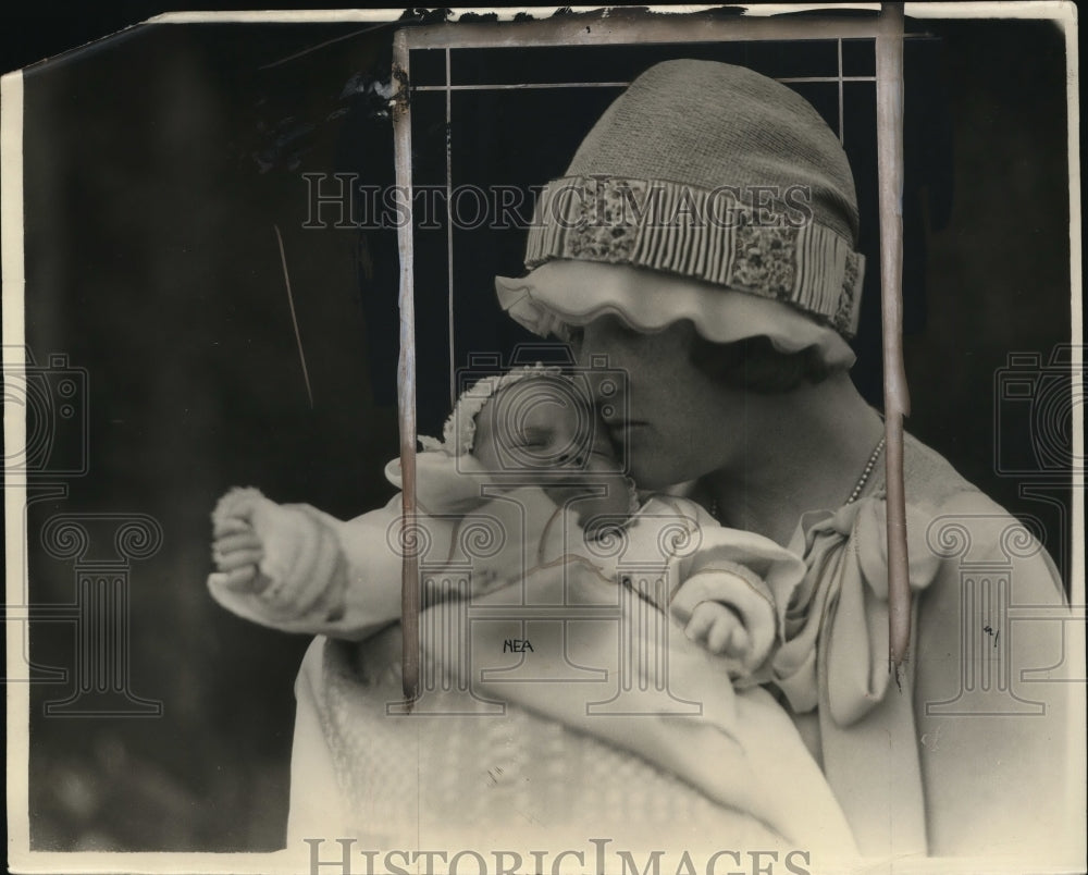 1927 Press Photo Princess Eule And Her Daughter - ney09994