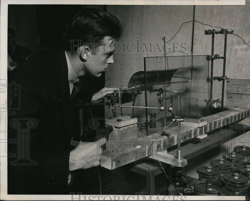 1939 Press Photo Institute of Technology in Chicago Takes Photographs Millionth