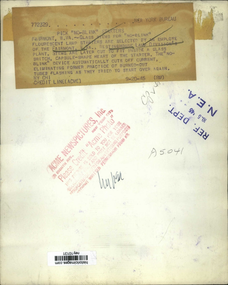 1945 Press Photo Westinghouse Lamp Division with Fluorescent Lamps - ney10131