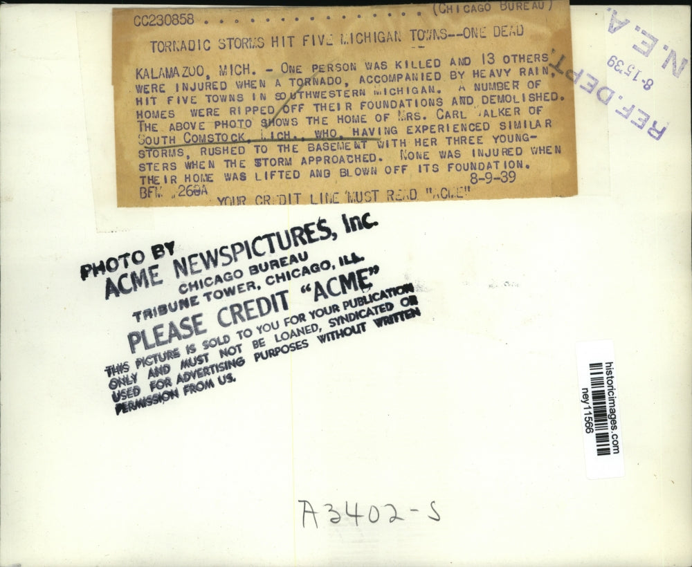 1939 Press Photo Tornado Wreckage in South Comstock, Michigan - ney11566