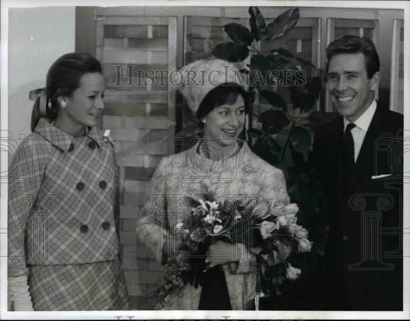 Load image into Gallery viewer, 1965 Press Photo Princess Margaret, Lord Snowdon, Charlotte Ford in New York
