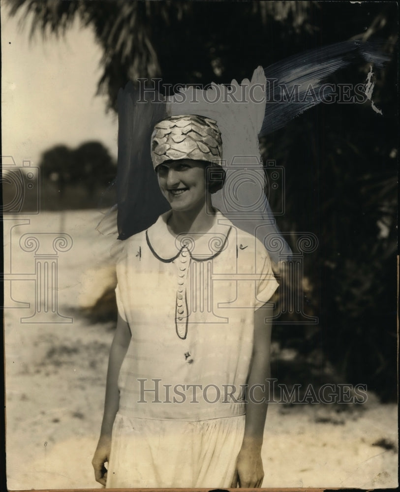 1924 Press Photo St Petersburgh Woman Wears Fish Scale Hat - ney13741- Historic Images