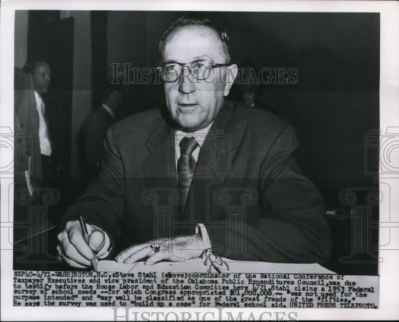 Load image into Gallery viewer, 1955 Press Photo Steve Stahl Due to Testify for Federal School Aid Survey Fraud
