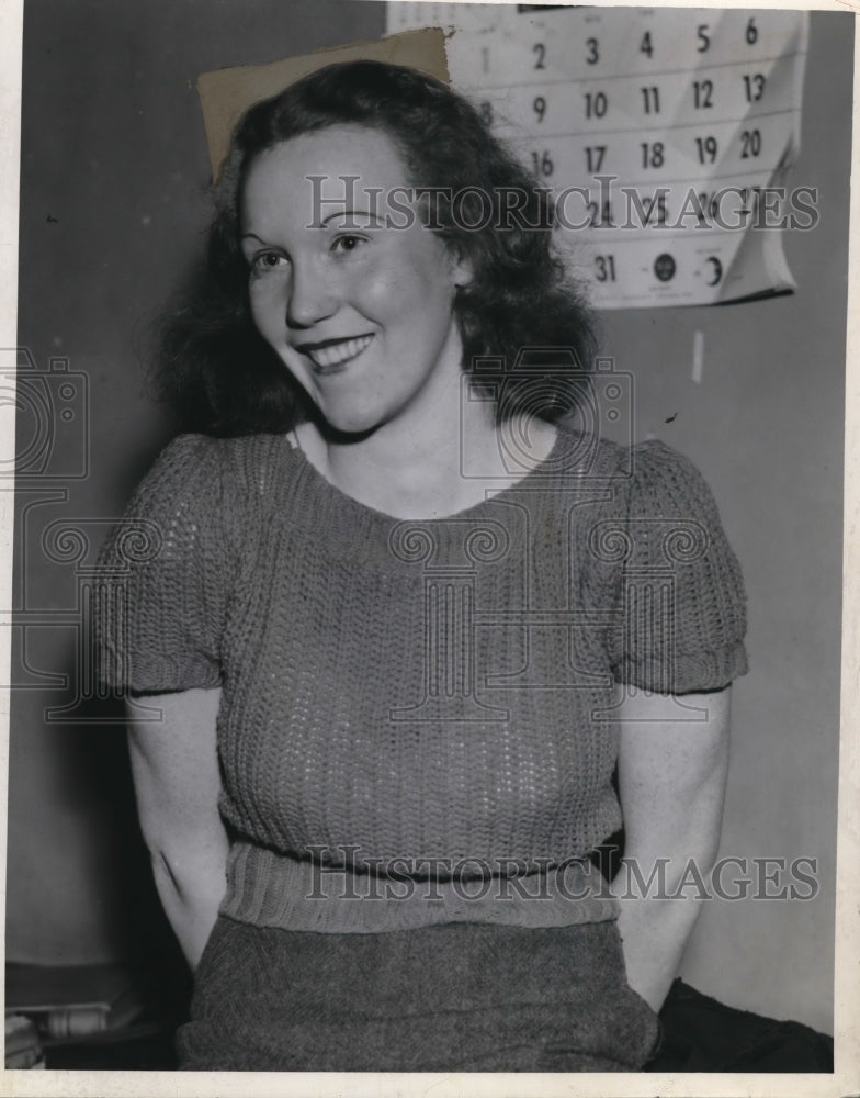 1940 Press Photo Portrait Of Anne Hutchingson - ney14358
