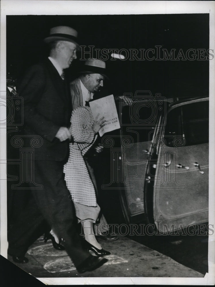 1934 Press Photo Mrs Ann Woolet Louisville, KY Kidnapping Witness after Question