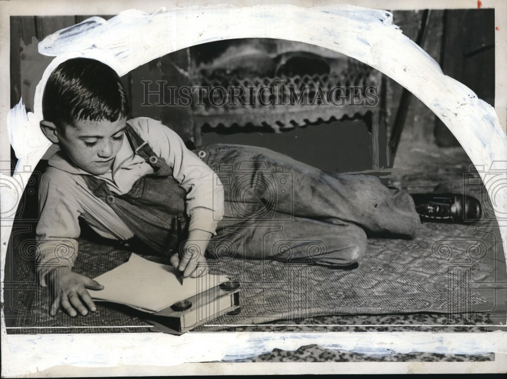 1932 Press Photo Clyde Snipes Writes Letter to Mother on Death Row - ney14608
