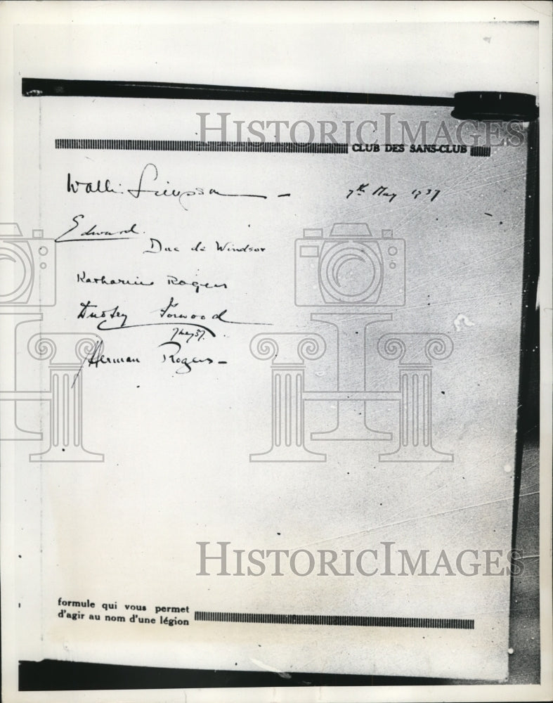 1937 Press Photo Notable Signatures on Visitor's Book at Inn, Tours, France