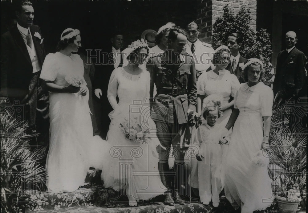 1937 Press Photo Prince Alvaro Orleans Bourbon & Signorina Carla Parodi Marry