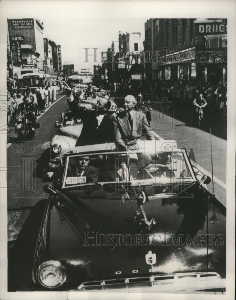Load image into Gallery viewer, 1952 Press Photo Governors Adlai Stevenson, Henry Schricker in Evansville Parade
