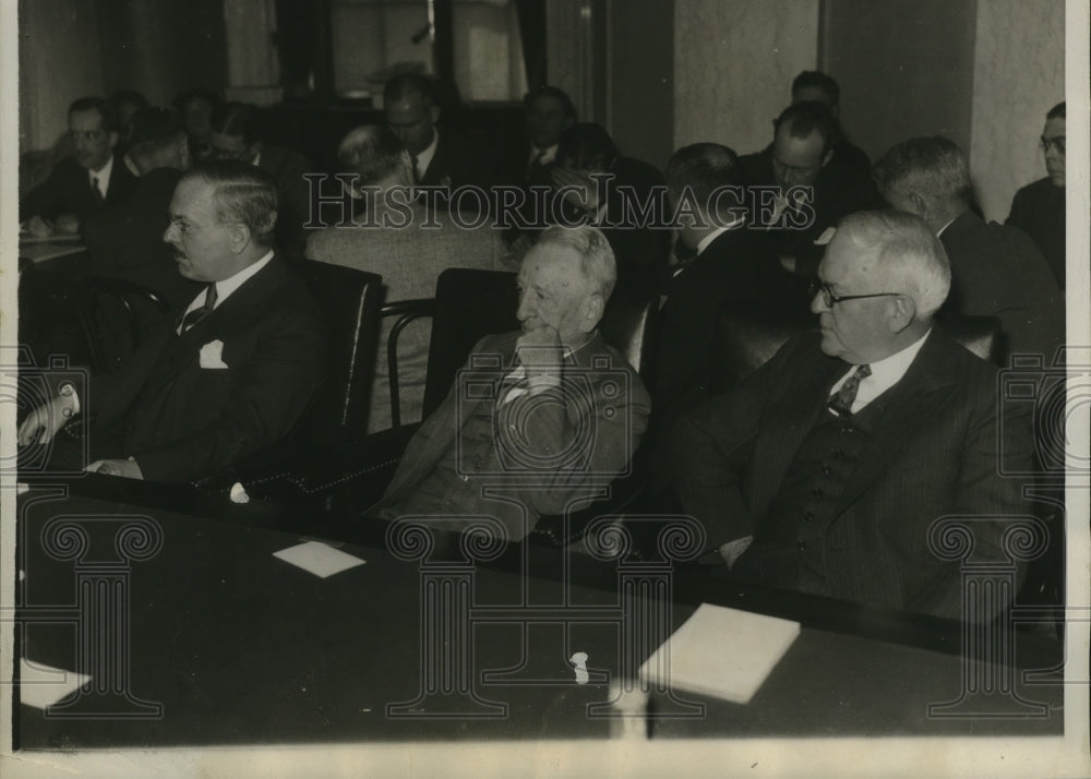 1932 Press Photo Senators at Senate Banking & Currency Committee Stocks Hearing