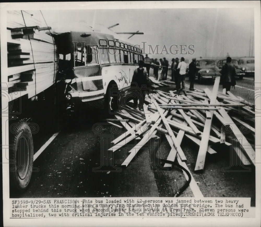 1949 Press Photo Loaded San Francisco Bus Collides with Lumber Trucks