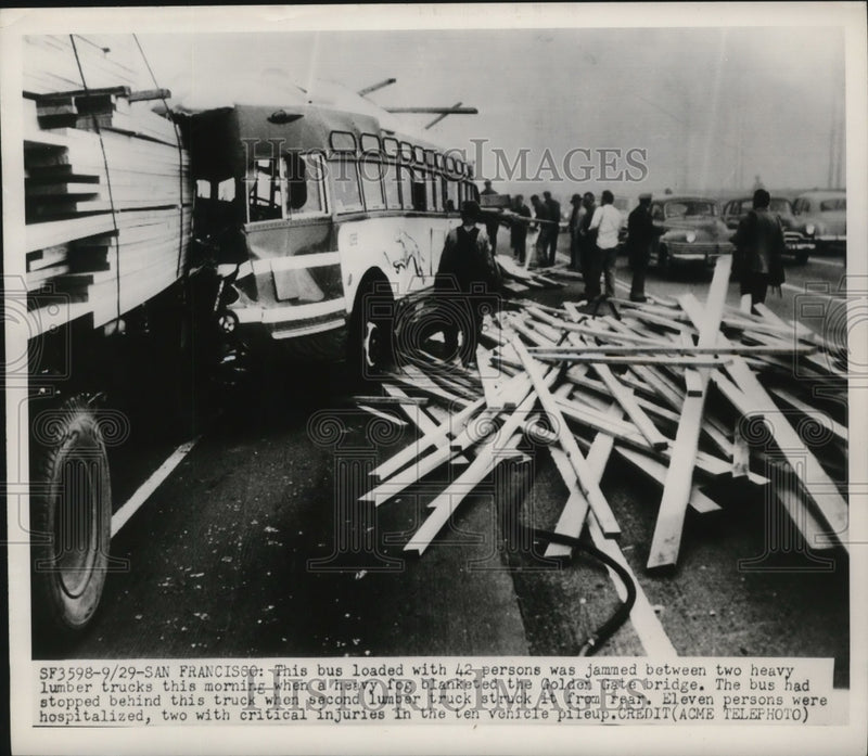 Load image into Gallery viewer, 1949 Press Photo Loaded San Francisco Bus Collides with Lumber Trucks
