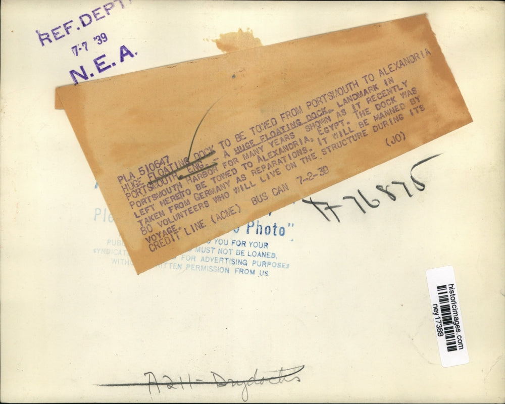 1939 Press Photo Huge Floating Dock Towed from Portsmouth Harbor to Alexandria