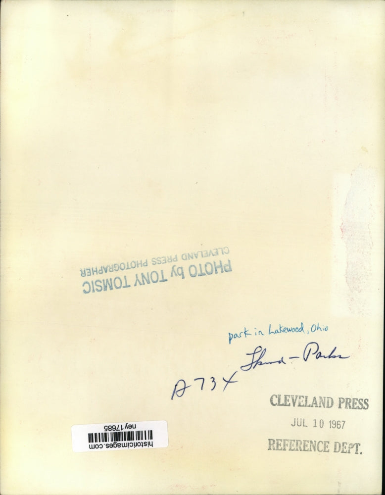 1967 Press Photo Woman Lounges in Lakeland, Ohio Park - ney17685