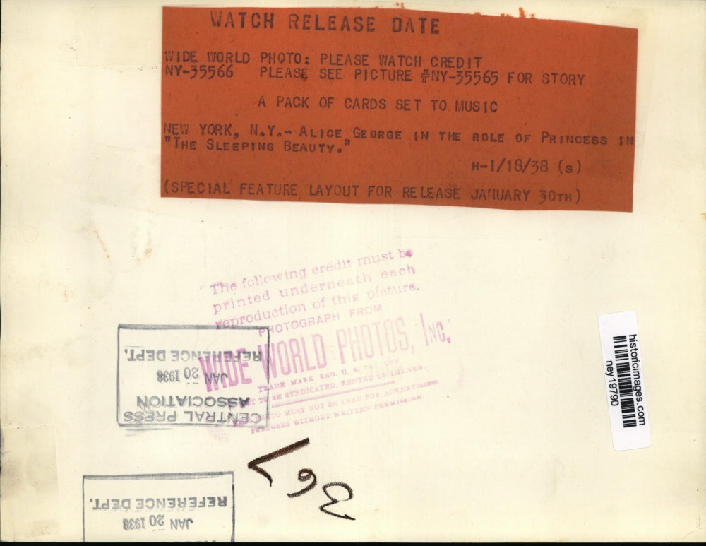 1938 Press Photo Actress Alice George as Princess in "Sleeping Beauty" Play