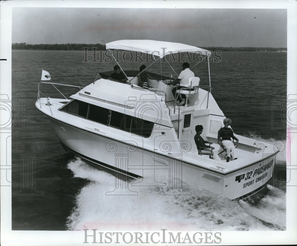 1972 Press Photo Pacemaker 32' Sport Cruiser - ney20012