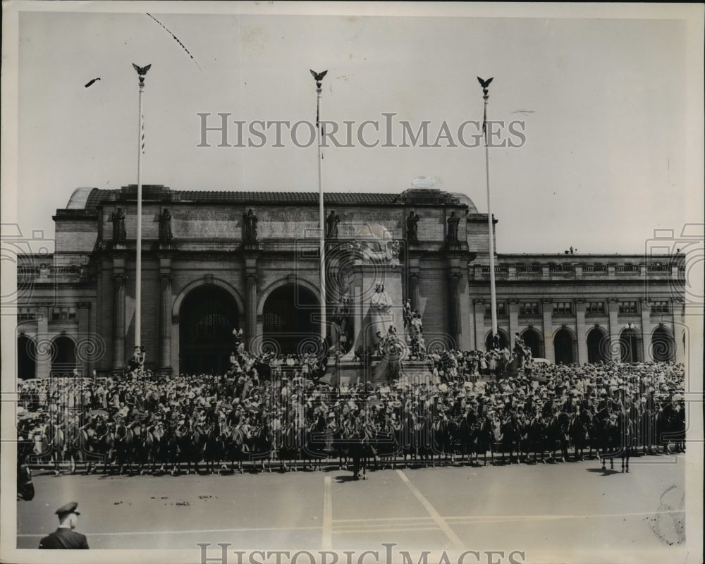 1939 Press Photo Calvary Units from Fort Myer Virginia Play for King & Queen