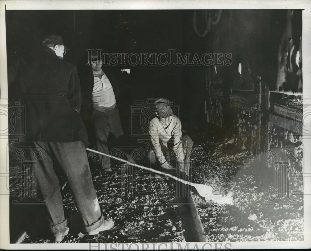 1941 Press Photo Steel Manufacturing at Otis Steel Company, Cleveland