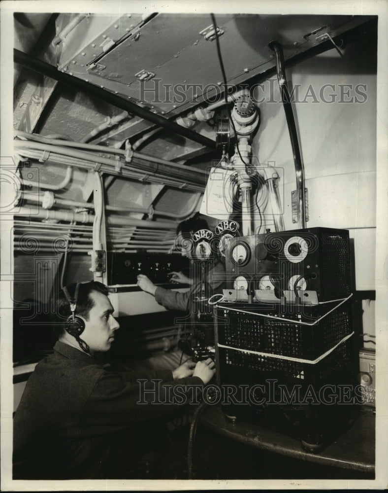 1930 Press Photo Stan Peck NBC Engineer & WR Brown Assistant Field Supervisor