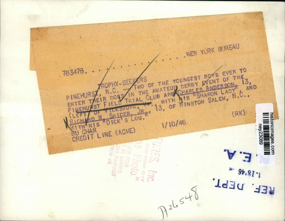 1946 Press Photo Anderson, Spicer, Jr enter dogs in amateur derby event