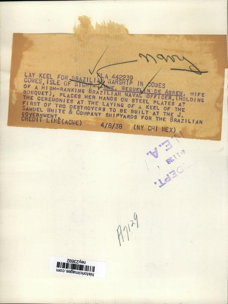 1938 Press Photo Madame Weguelin de Abreu at Laying of the Keel Ceremony, Cowes